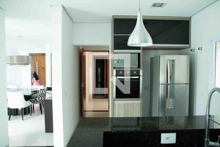 Casa de condomínio para alugar com 555m², 3 quartos e 6 vagas Casa de condomínio para alugar com 555m², 3 quartos e 6 vagasCozinha