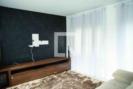 Casa de condomínio para alugar com 555m², 3 quartos e 6 vagas Casa de condomínio para alugar com 555m², 3 quartos e 6 vagasSala de TV