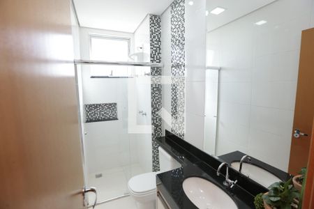 Banheiro Social de apartamento para alugar com 2 quartos, 125m² em Santa Cruz Industrial, Contagem