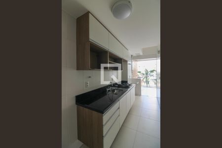 Apartamento para alugar com 72m², 2 quartos e 1 vaga Apartamento para alugar com 72m², 2 quartos e 1 vagaCozinha e Área de Serviço