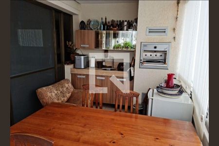 Apartamento para alugar com 4 quartos, 210m² em Vital Brasil, Niterói