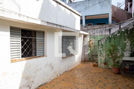 Casa à venda com 230m², 2 quartos e 1 vagaQuintal