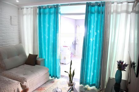 Sala de casa para alugar com 3 quartos, 75m² em Itaquera, São Paulo