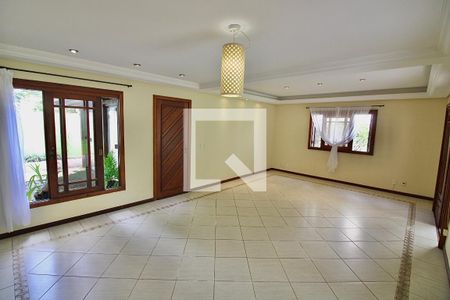 Casa de condomínio à venda com 250m², 5 quartos e 2 vagas Casa de condomínio à venda com 250m², 5 quartos e 2 vagasSala