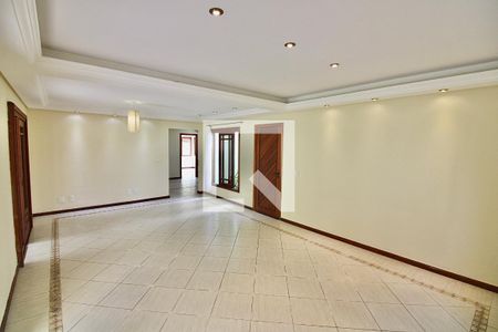 Casa de condomínio à venda com 250m², 5 quartos e 2 vagas Casa de condomínio à venda com 250m², 5 quartos e 2 vagasSala