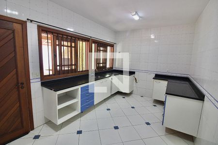 Casa de condomínio à venda com 250m², 5 quartos e 2 vagas Casa de condomínio à venda com 250m², 5 quartos e 2 vagasCozinha