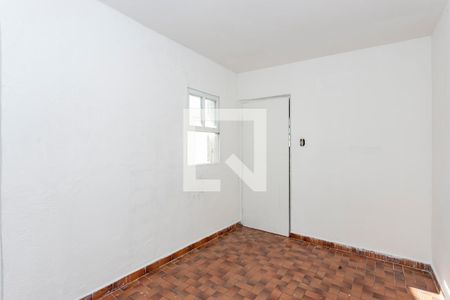 Casa para alugar com 18m², 1 quarto e sem vagaQuarto