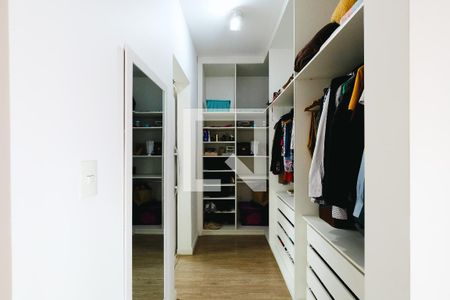 Casa à venda com 171m², 3 quartos e 2 vagasCloset da suíte