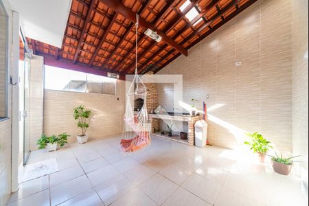 Casa à venda com 202m², 4 quartos e 2 vagasChurrasqueira