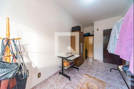 Casa à venda com 202m², 4 quartos e 2 vagasQuarto 3