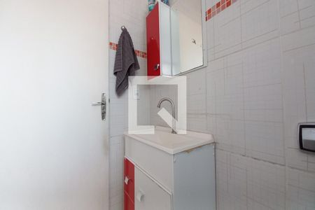 Banheiro de apartamento à venda com 2 quartos, 66m² em Vila Lemos, Campinas