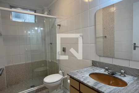 Banheiro de apartamento para alugar com 1 quarto, 53m² em Pompéia, Santos