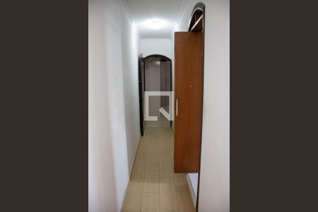Casa à venda com 130m², 3 quartos e 2 vagasCorredor