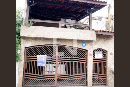 Casa à venda com 130m², 3 quartos e 2 vagasFrente Portão