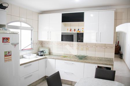 Casa à venda com 130m², 3 quartos e 2 vagasCozinha