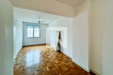 Apartamento para alugar com 77m², 2 quartos e 1 vagaSuíte