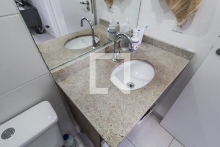 Apartamento à venda com 44m², 1 quarto e 1 vagaDetalhe do banheiro