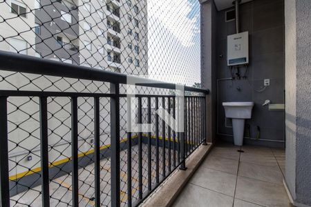 Varanda de apartamento à venda com 1 quarto, 44m² em Jardim Tupanci, Barueri