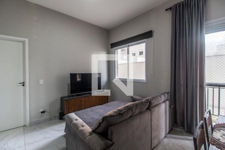Sala de TV de apartamento à venda com 1 quarto, 44m² em Jardim Tupanci, Barueri