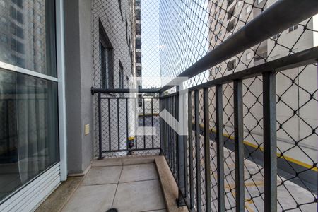 Varanda de apartamento à venda com 1 quarto, 44m² em Jardim Tupanci, Barueri