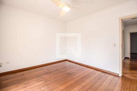 Casa para alugar com 250m², 5 quartos e 6 vagas Casa para alugar com 250m², 5 quartos e 6 vagassuíte_4