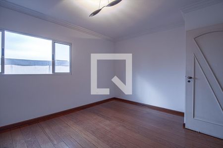 Casa para alugar com 250m², 5 quartos e 6 vagas Casa para alugar com 250m², 5 quartos e 6 vagasquarto1_2