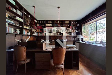 Sala 1 de casa à venda com 7 quartos, 1040m² em Cosme Velho, Rio de Janeiro