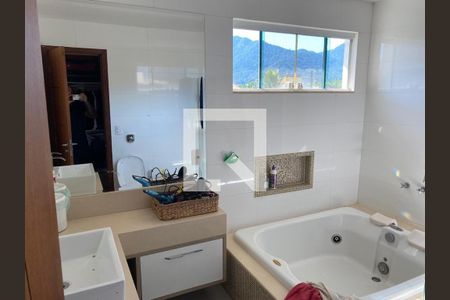 Casa à venda com 3 quartos, 280m² em Vargem Pequena, Rio de Janeiro