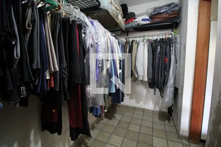 Casa à venda com 200m², 4 quartos e 2 vagasCloset da suíte 1
