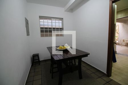 Sala de almoço de casa à venda com 4 quartos, 200m² em Vila Monumento, São Paulo
