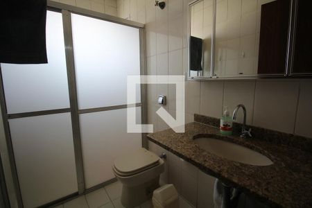 Casa à venda com 200m², 4 quartos e 2 vagasBanheiro da Suite 1