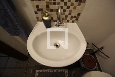 Casa à venda com 200m², 4 quartos e 2 vagasLavabo