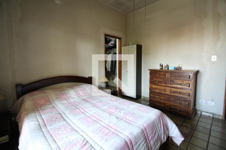 Casa à venda com 200m², 4 quartos e 2 vagasSuite 1