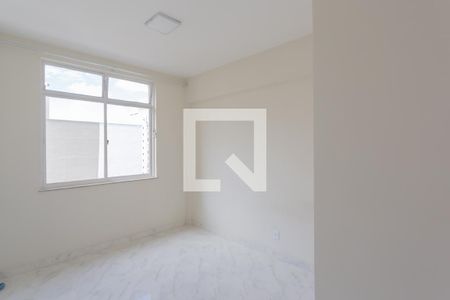 Quarto 1 de apartamento para alugar com 2 quartos, 75m² em Centro, Belo Horizonte