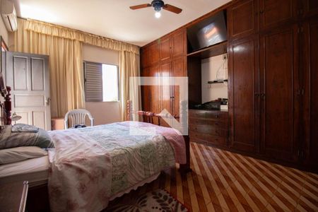 Casa à venda com 190m², 4 quartos e 3 vagasSuíte 1