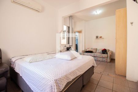 Casa à venda com 190m², 4 quartos e 3 vagasSuíte 2