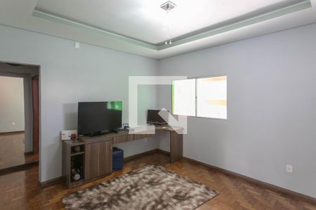 Sala de Estar de casa à venda com 4 quartos, 208m² em Goiânia, Belo Horizonte