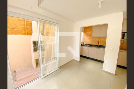 Sala de casa para alugar com 3 quartos, 118m² em Ingleses do Rio Vermelho, Florianópolis
