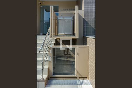 Apartamento para alugar com 86m², 2 quartos e 1 vaga Apartamento para alugar com 86m², 2 quartos e 1 vagaFachada
