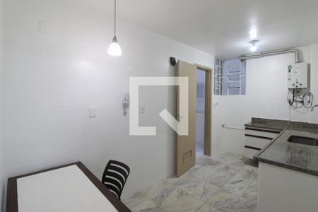 Apartamento para alugar com 99m², 3 quartos e sem vagaCozinha