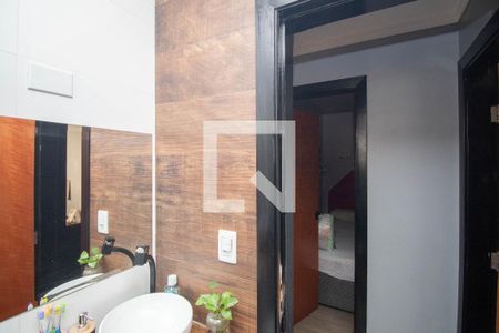 Apartamento à venda com 56m², 2 quartos e 1 vaga Apartamento à venda com 56m², 2 quartos e 1 vagaBanheiro