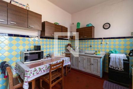 Casa à venda com 300m², 5 quartos e 2 vagasCozinha