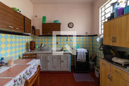 Casa à venda com 300m², 5 quartos e 2 vagasCozinha