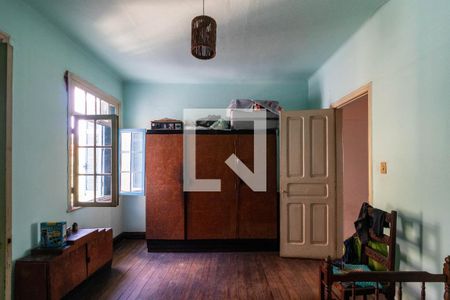 Casa à venda com 300m², 5 quartos e 2 vagasQuarto 3