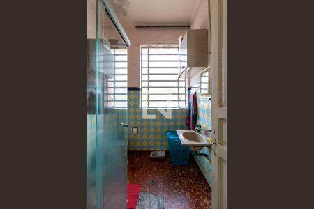 Casa à venda com 300m², 5 quartos e 2 vagasBanheiro