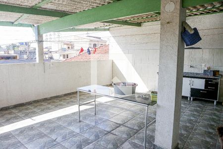 Casa à venda com 216m², 2 quartos e 2 vagasCobertura