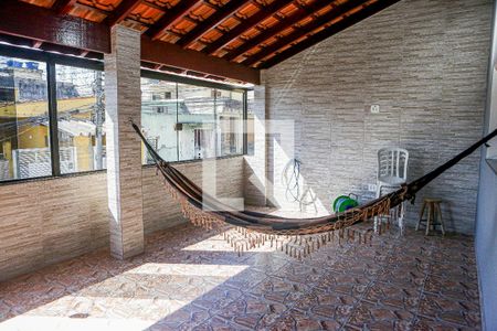 Casa à venda com 216m², 2 quartos e 2 vagasQuintal