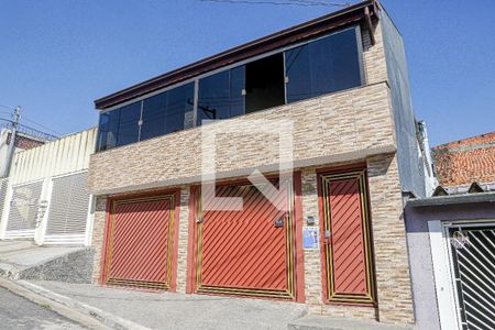 Casa à venda com 216m², 2 quartos e 2 vagasFachada