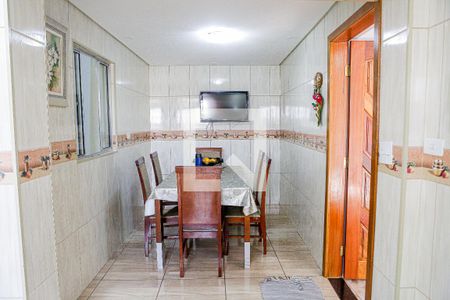 Casa à venda com 216m², 2 quartos e 2 vagasSala de Jantar