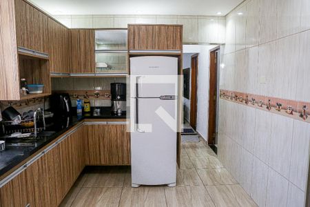 Casa à venda com 216m², 2 quartos e 2 vagasCozinha